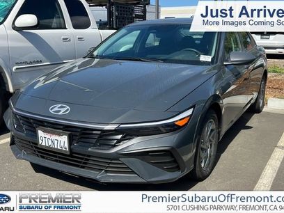 Used 2025 Hyundai Elantra Hybrid w/ Cargo Package