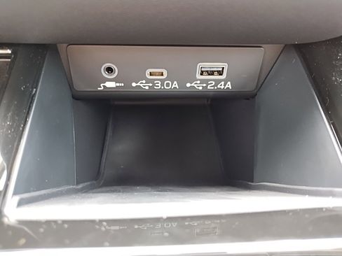 Used 2025 Subaru Legacy Premium image 32