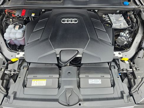 Used 2023 Audi Q7 3.0T Premium Plus AWD/4WD image 7