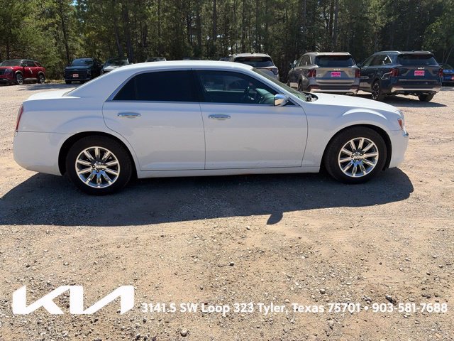 Used 2013 Chrysler 300 C RWD image 8
