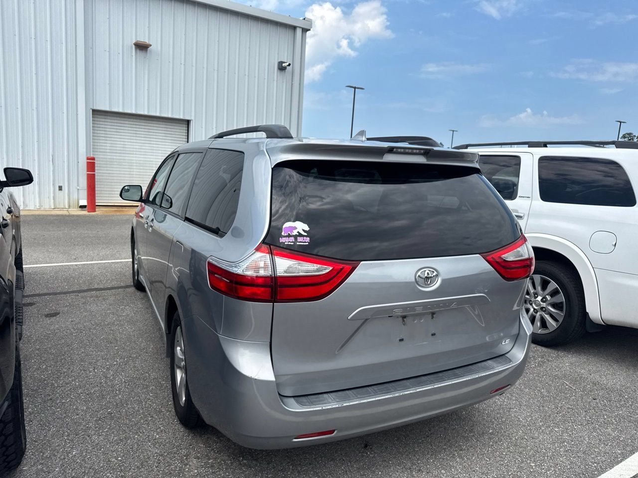 Used 2018 Toyota Sienna LE FWD image 9