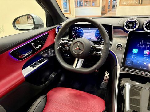 New 2026 Mercedes-Benz GLC 300 image 9