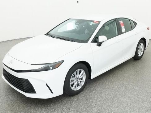 New 2026 Toyota Camry LE FWD image 1