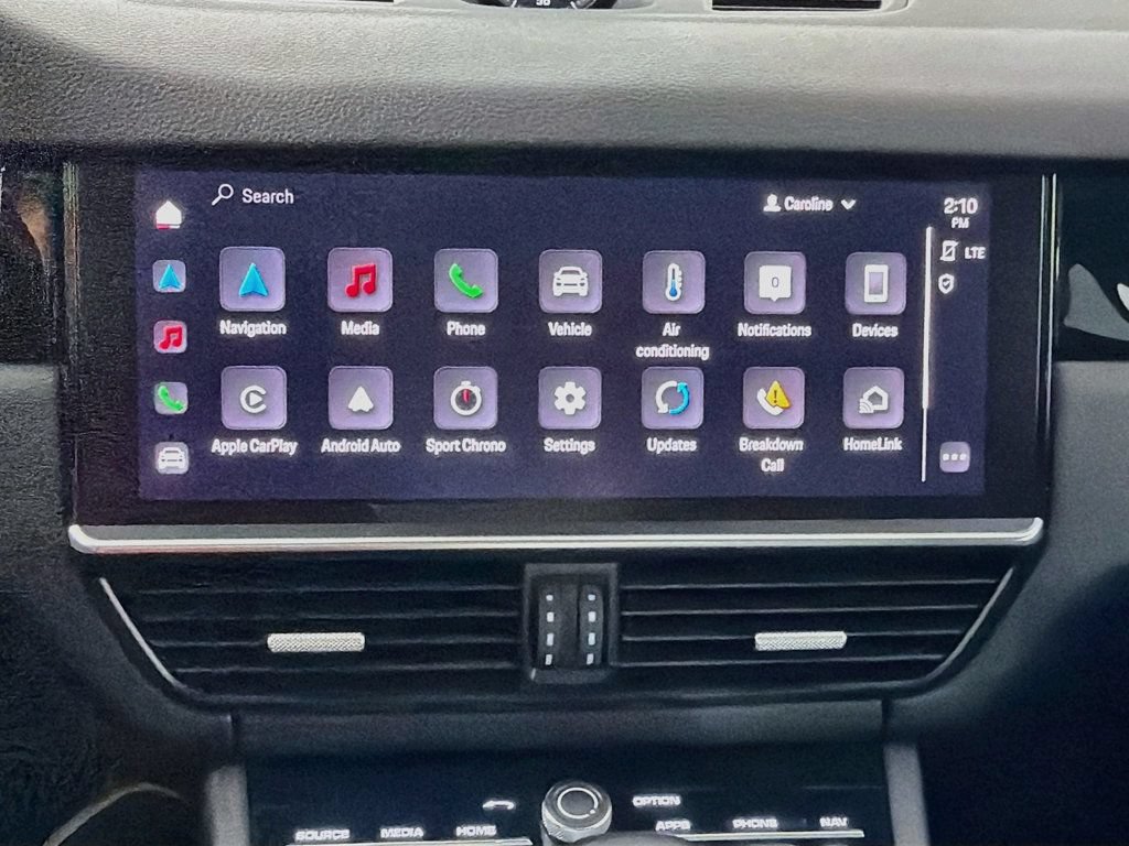 Certified 2023 Porsche Cayenne S AWD/4WD image 18