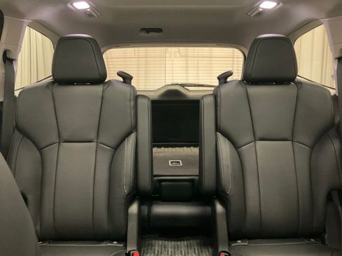 New 2026 Subaru Ascent Limited image 32