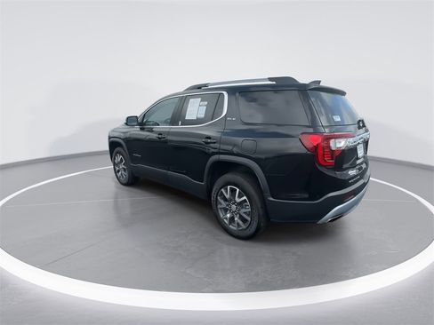 Used 2023 GMC Acadia SLE w/ Driver Convenience Package image 6