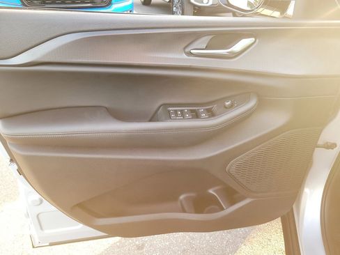 New 2025 Jeep Grand Cherokee 4WD image 15