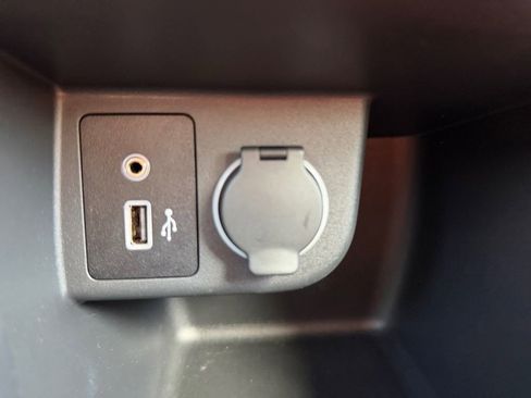 Used 2025 Nissan Kicks Play S FWD image 23