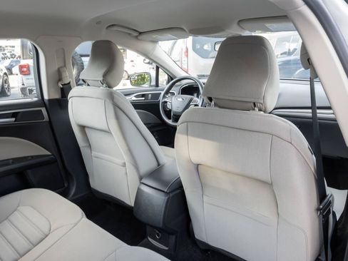 Used 2018 Ford Fusion S FWD image 30