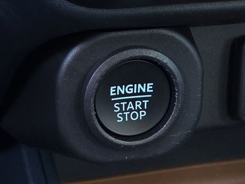 Used 2024 Ford Maverick Lariat image 16