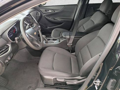 Used 2024 Chevrolet Malibu LS FWD image 16