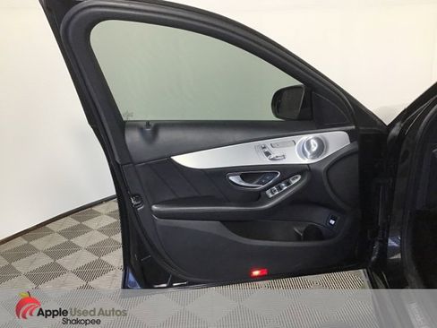 Used 2019 Mercedes-Benz C 300 4MATIC Sedan image 7