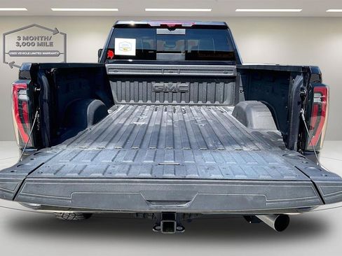 Used 2025 GMC Sierra 2500 AT4X AWD/4WD image 7