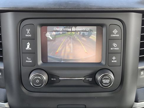 Used 2019 RAM 1500 Big Horn RWD image 16