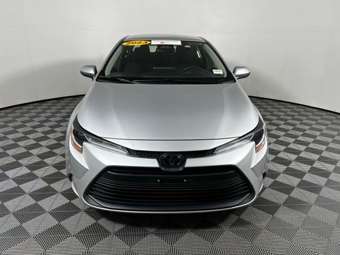 Certified 2023 Toyota Corolla LE image 2