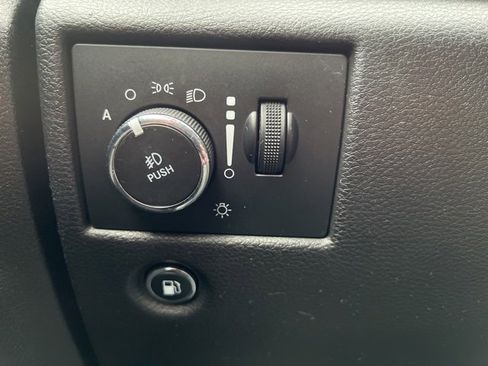 Certified 2019 Jeep Grand Cherokee Limited w/ Trailer Tow Group IV image 24