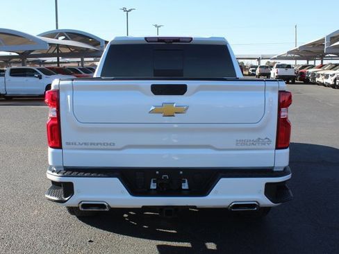 Used 2024 Chevrolet Silverado 1500 High Country w/ Technology Package image 4