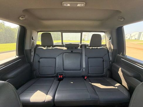 Used 2025 Chevrolet Silverado 2500 LT w/ Trail Boss Package AWD/4WD image 22