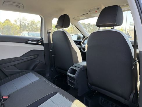 New 2026 Volkswagen Taos S image 16