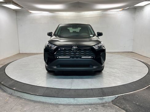 Used 2024 Toyota RAV4 LE image 9