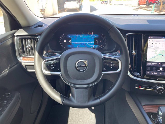 Certified 2025 Volvo V60 B5 Cross Country Plus AWD/4WD image 19
