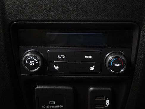 Used 2024 Buick Enclave Premium image 22