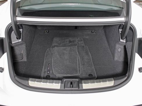 Used 2020 Porsche Taycan Turbo image 15