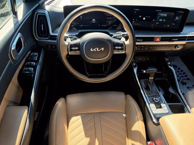 Used 2025 Kia Sorento SX Prestige w/ Olive Brown Leather Package AWD/4WD image 41