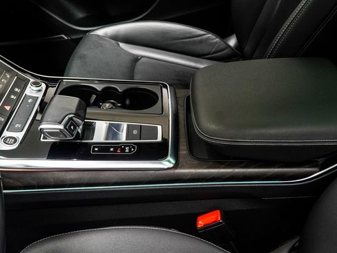 Used 2022 Audi Q8 Premium Plus w/ Premium Plus Package image 18