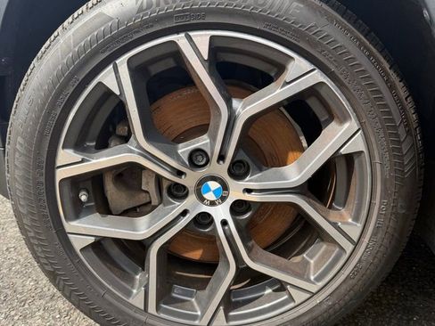 Used 2021 BMW X1 xDrive28i w/ Convenience Package AWD/4WD image 16