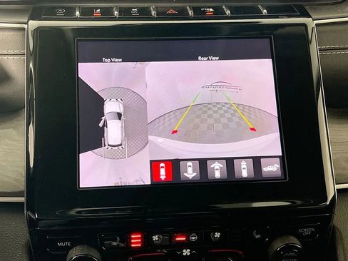 Used 2022 Jeep Grand Cherokee Limited w/ Luxury Tech Group II image 14