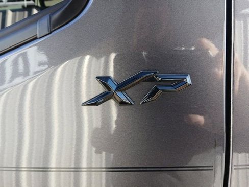 Used 2021 Toyota Tacoma SR5 image 9