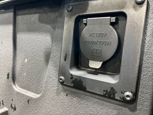 Used 2023 Toyota Tundra Platinum w/ Advanced Package image 6