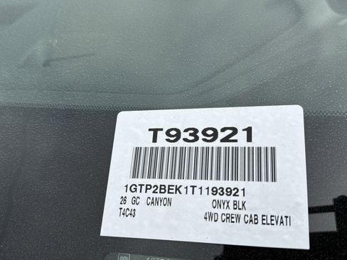 New 2026 GMC Canyon Elevation w/ Convenience Package image 35