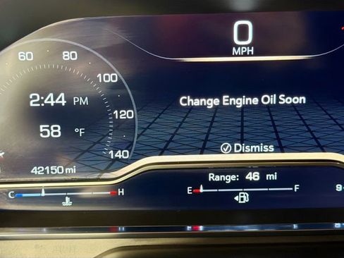 Used 2024 GMC Yukon XL AT4 w/ Technology Package image 13