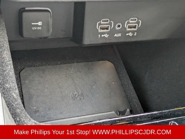 Used 2025 Jeep Wagoneer Series II AWD/4WD image 21