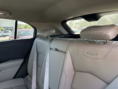 Used 2022 Cadillac XT4 Premium Luxury w/ Safety Alert Package image 16