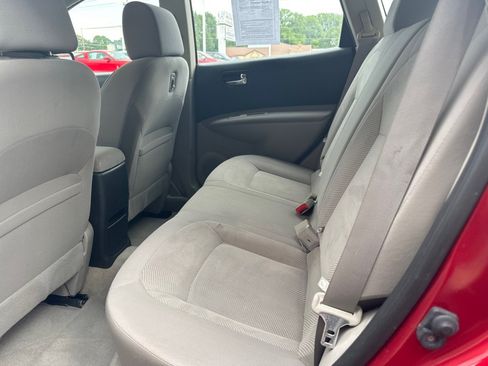 Used 2015 Nissan Rogue S w/ Convenience Package FWD image 17