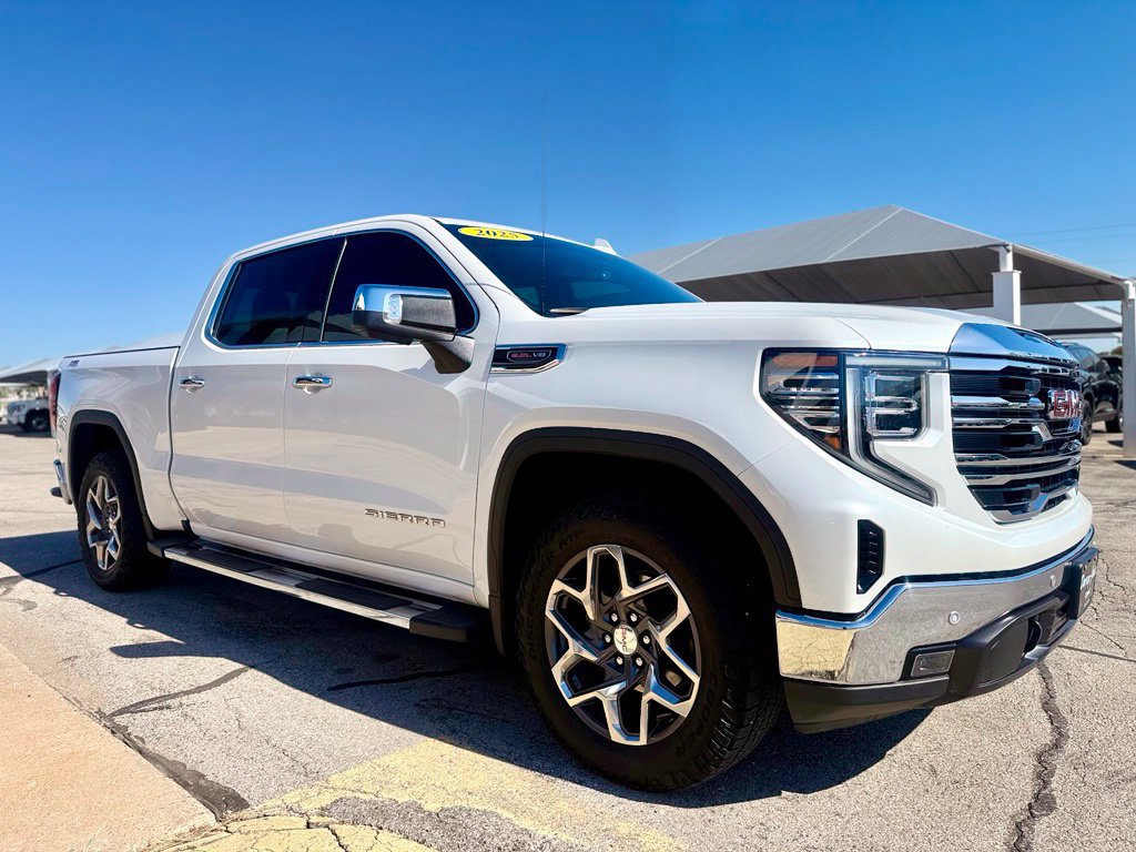 Used 2025 GMC Sierra 1500 SLT w/ SLT Premium Plus Package AWD/4WD image 3
