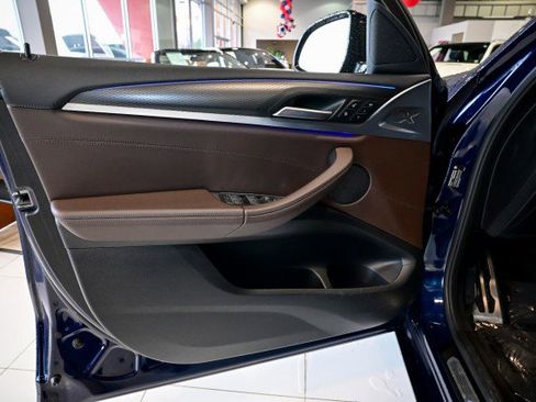 Used 2022 BMW X4 xDrive30i w/ M Sport Package image 19