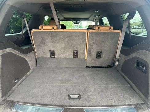 Used 2021 Cadillac Escalade ESV Sport RWD image 37