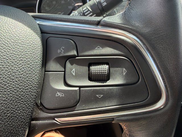 Used 2023 Buick Encore GX Essence w/ Experience Buick Package FWD image 16