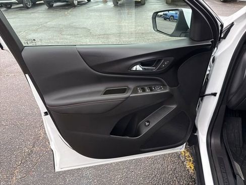 Used 2024 Chevrolet Equinox RS w/ LPO, Floor Liner Package image 10