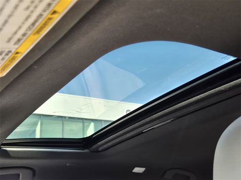 Used 2025 INFINITI QX55 Luxe w/ Cargo Package image 14