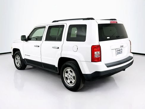 Used 2014 Jeep Patriot Sport w/ Power Value Group FWD image 4
