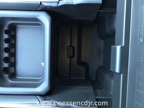 New 2025 RAM 2500 Laramie image 29