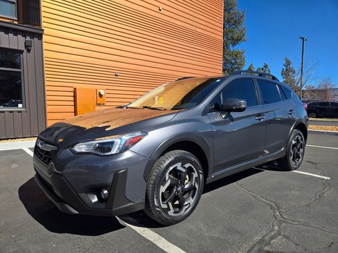 Used 2021 Subaru Crosstrek 2.5i Limited image 1