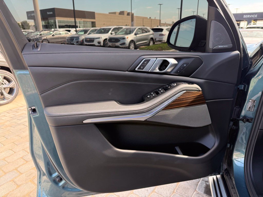Used 2026 BMW X5 xDrive40i AWD/4WD image 10