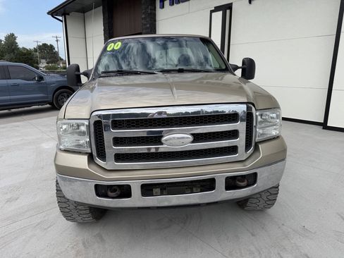 Used 2000 Ford F250 XL AWD/4WD image 3