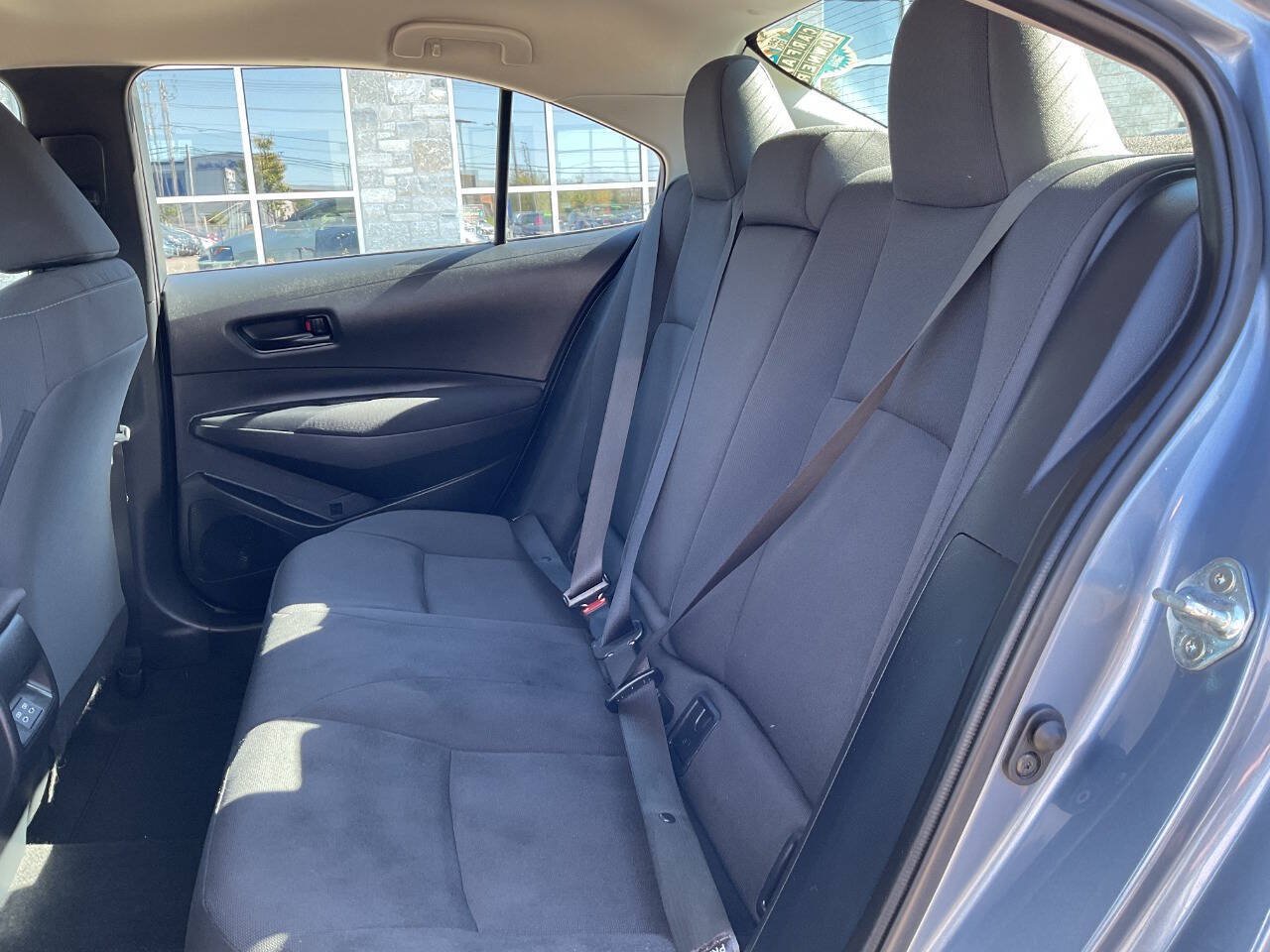 Used 2023 Toyota Corolla LE FWD image 33
